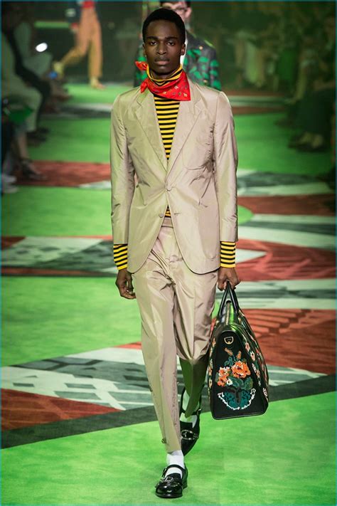 2017 mens gucci lineup video|Gucci Men’s Spring Summer 2017 Fashion Show .